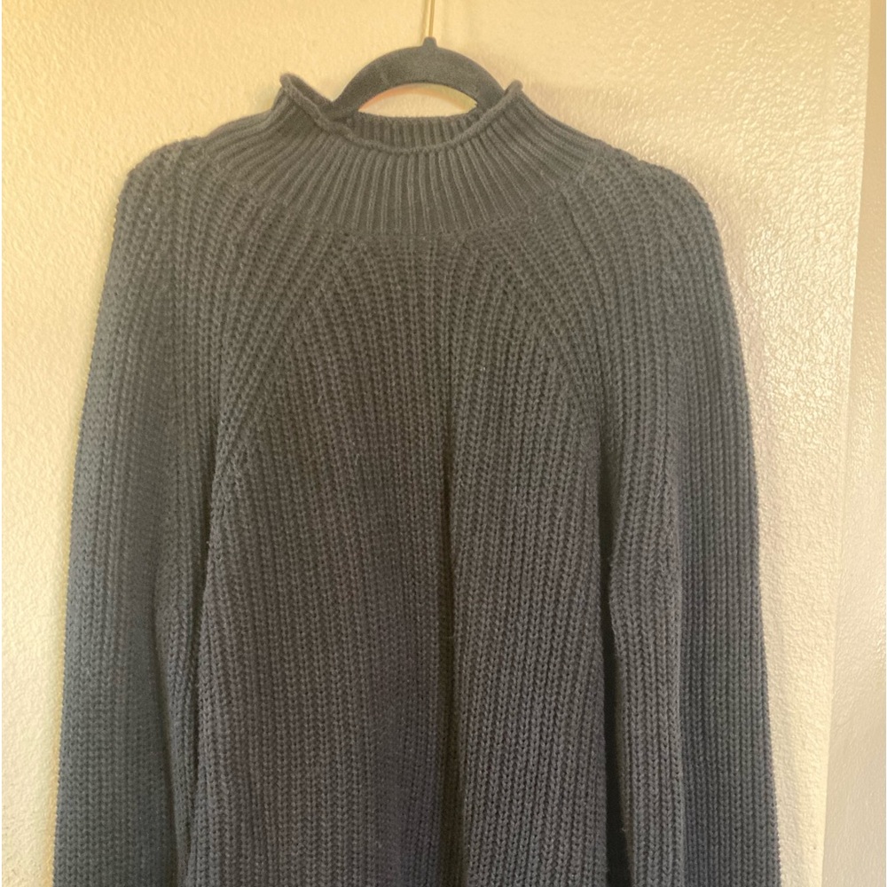 J.crew Womens thick mock neck black sweater size XL